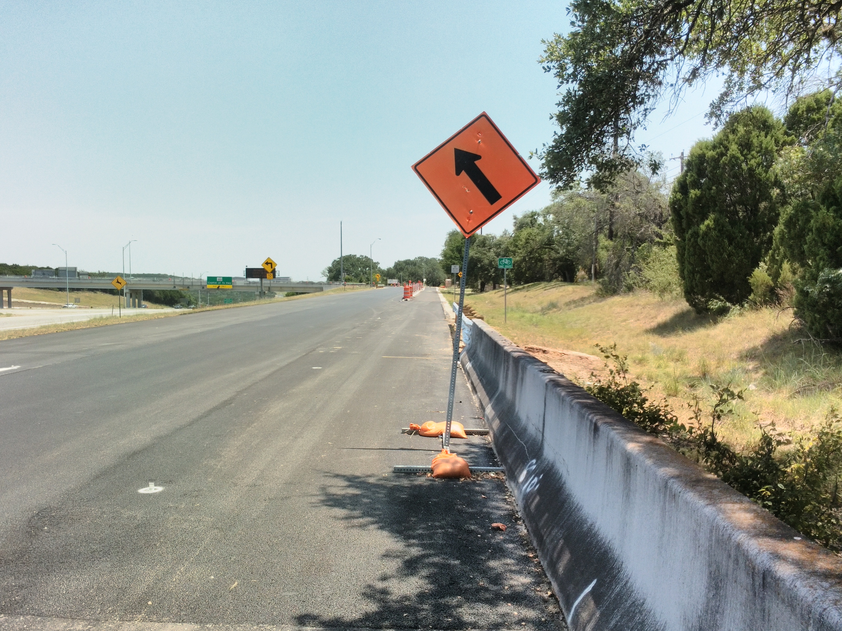 The northbound side doesn’t fare much better. It’s a one-way bike lane that also dead-ends.