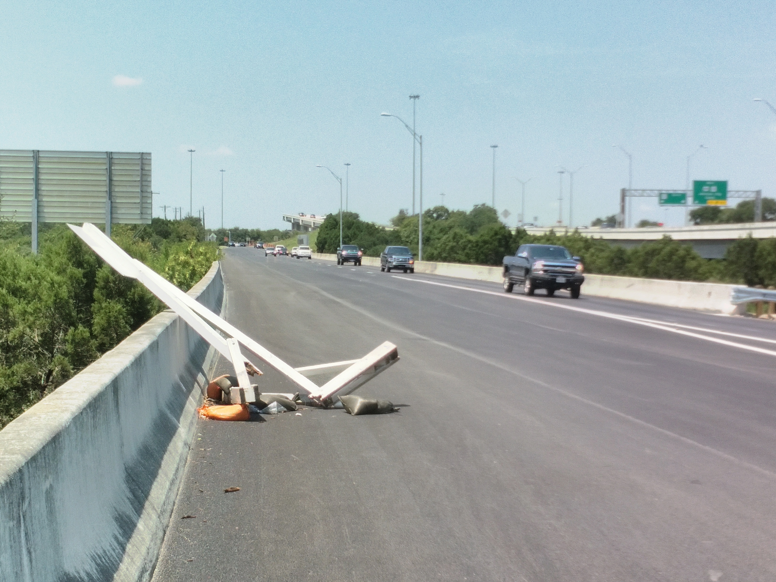 I opted to wrong-way on the wide shoulder of the northbound side to leave Gaines Ranch and access the rest of South Austin. The only alternative was to mountain bike in the Barton Creek Greenbelt (or take my chances on the southbound frontage road).